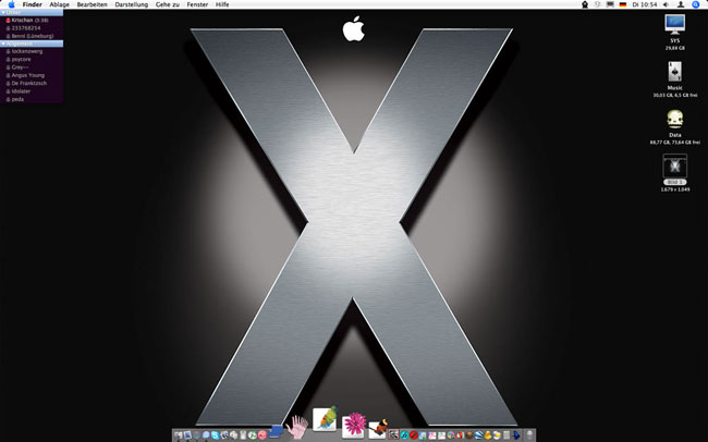 desk_iMac.jpg